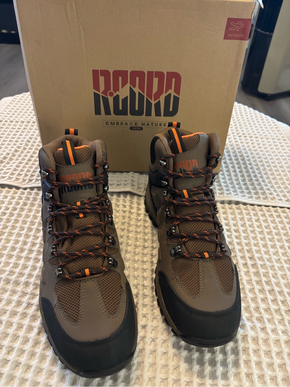 Record Men's Brown Athletic Hiking Boots with Orange Accents